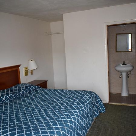 River Inn Motel West Springfield Εξωτερικό φωτογραφία